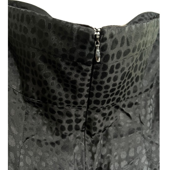 White House Black Market Women's Black Silk Mini Strapless Dress Size 4 - Picture 9 of 9